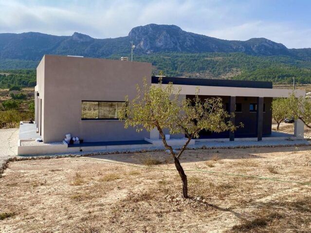 Image No.6-3 Bed Villa for sale