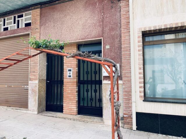 Image No.2-4 Bed Apartment for sale