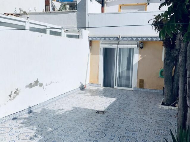 Image No.6-3 Bed Townhouse for sale