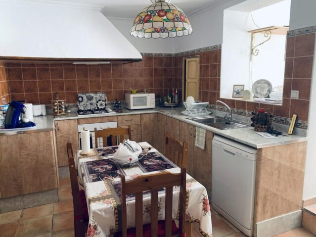 Image No.10-3 Bed Townhouse for sale