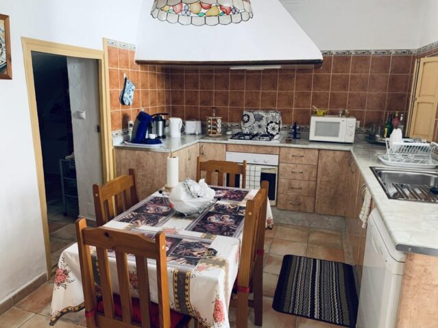 Image No.11-3 Bed Townhouse for sale