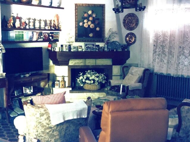 Image No.12-9 Bed Villa for sale