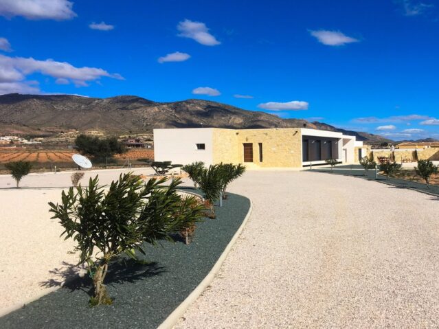 Image No.3-3 Bed Villa for sale