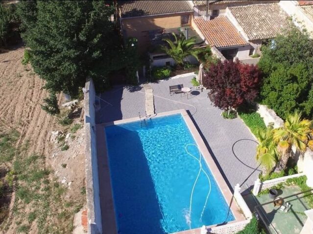 Image No.2-6 Bed Villa for sale