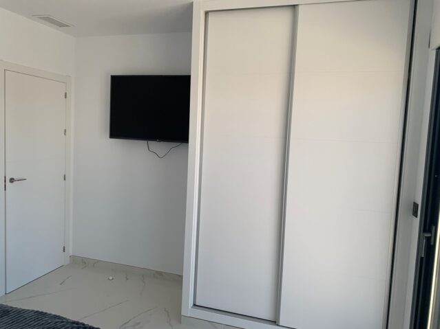 Image No.15-3 Bed Villa for sale