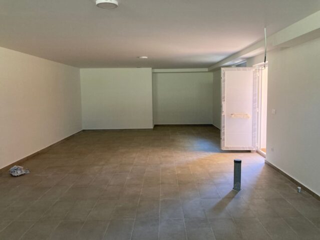 Image No.9-2 Bed Villa for sale