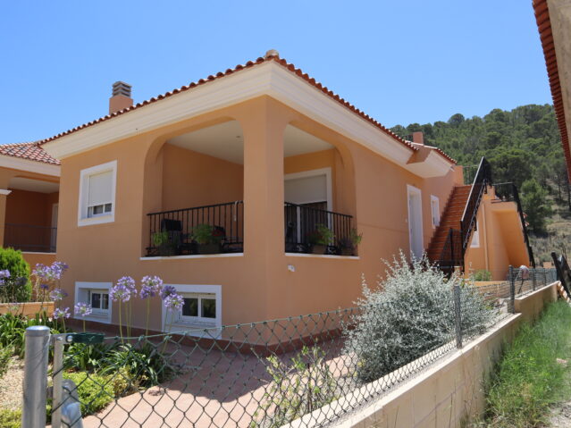 Image No.3-2 Bed Villa for sale