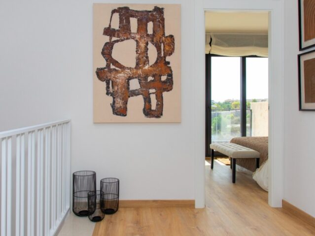 Image No.19-3 Bed Townhouse for sale