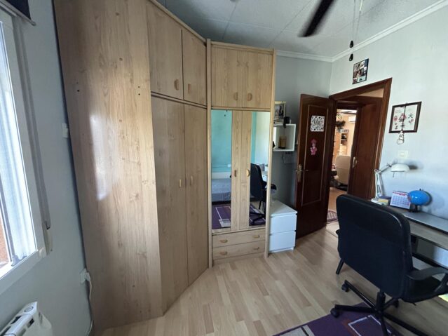 Image No.12-5 Bed Apartment for sale