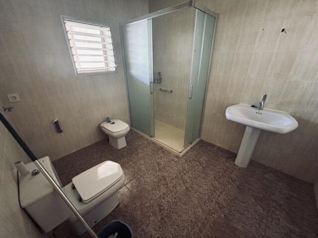 Image No.10-5 Bed Townhouse for sale