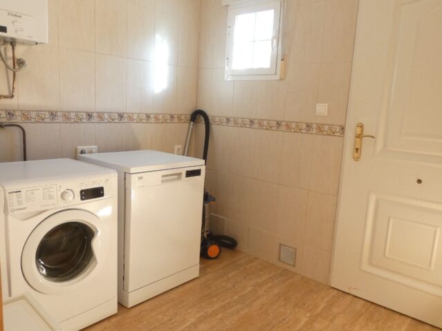 Image No.17-6 Bed Villa for sale