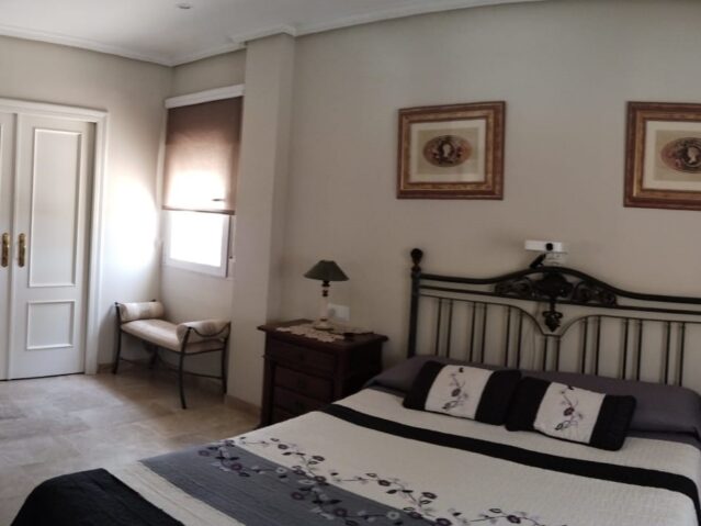 Image No.19-5 Bed Villa for sale