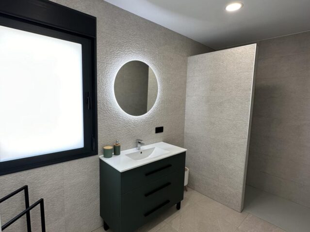 Image No.13-3 Bed Villa for sale