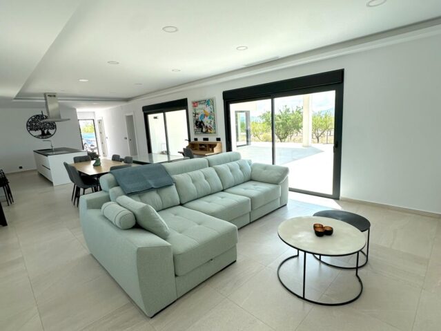 Image No.8-3 Bed Villa for sale