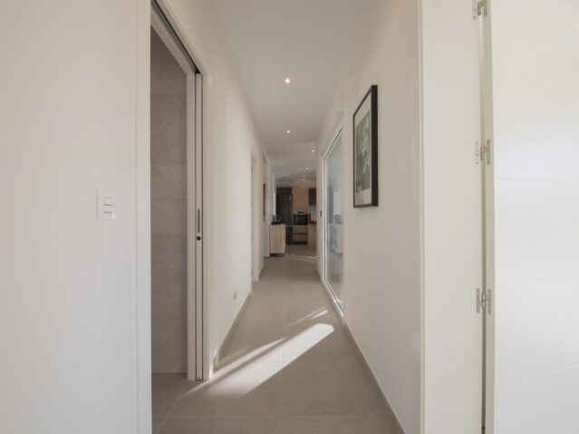 Image No.18-3 Bed Villa for sale