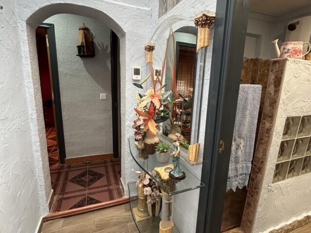 Image No.16-5 Bed Villa for sale