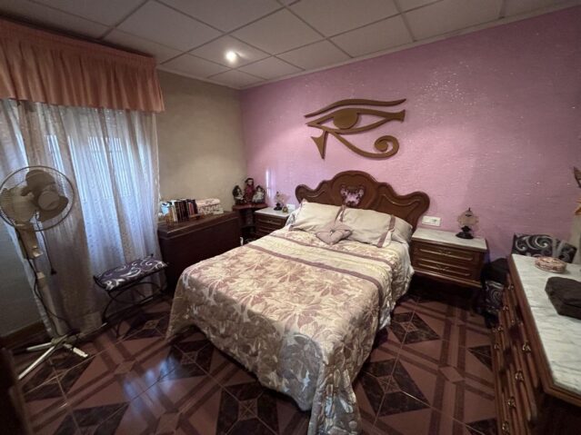 Image No.17-5 Bed Villa for sale