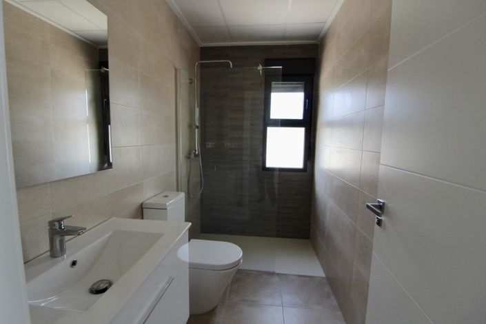 Image No.12-3 Bed Villa for sale