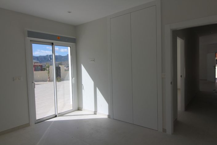 Image No.14-3 Bed Villa for sale