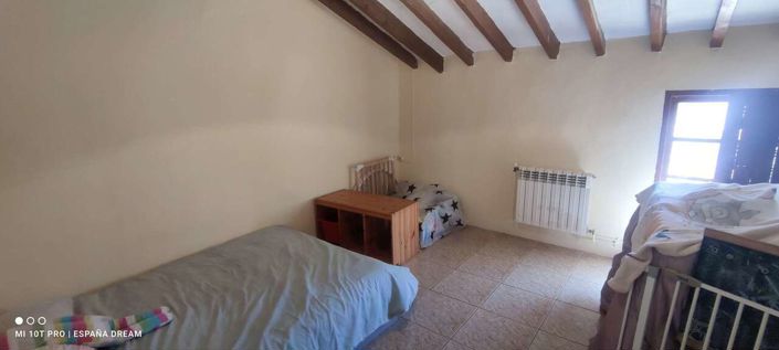 Image No.18-6 Bed Semi-Detached for sale