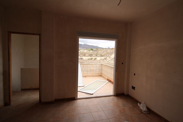 Image No.10-3 Bed Villa for sale