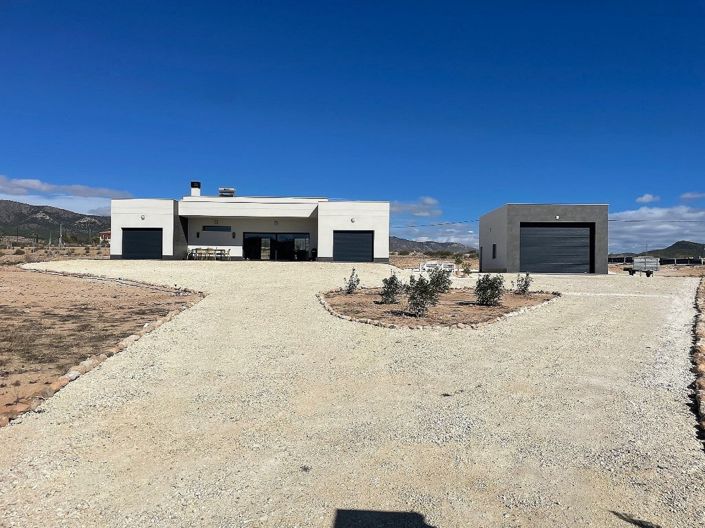 Image No.29-4 Bed Villa for sale