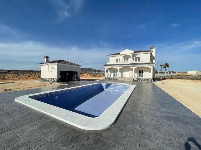 Image No.43-3 Bed Villa for sale