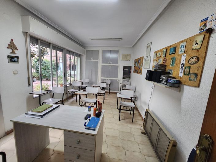 Image No.17-4 Bed Townhouse for sale