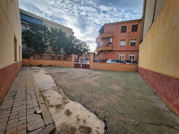 Image No.9-4 Bed Townhouse for sale