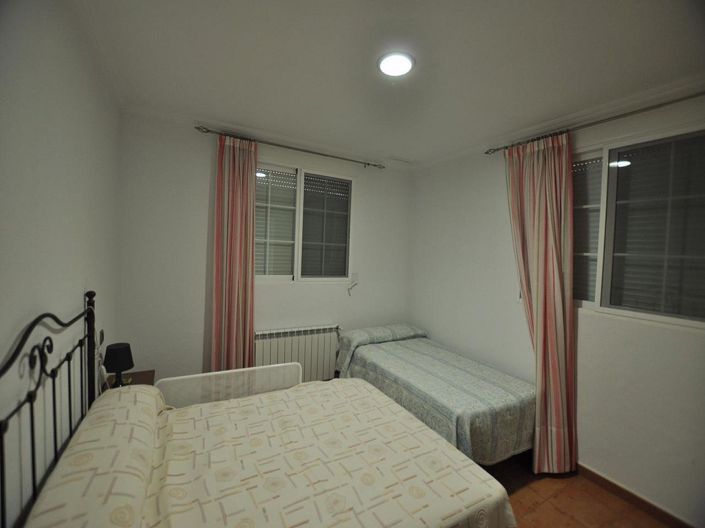 Image No.30-8 Bed Villa for sale