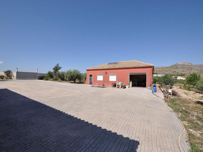 Image No.44-8 Bed Villa for sale