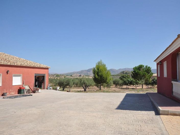 Image No.8-8 Bed Villa for sale