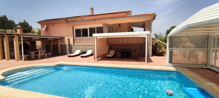 Image No.6-3 Bed Villa for sale