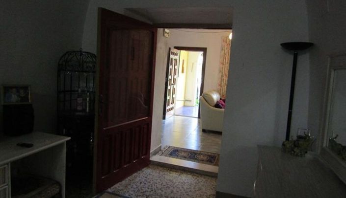 Image No.14-3 Bed House for sale
