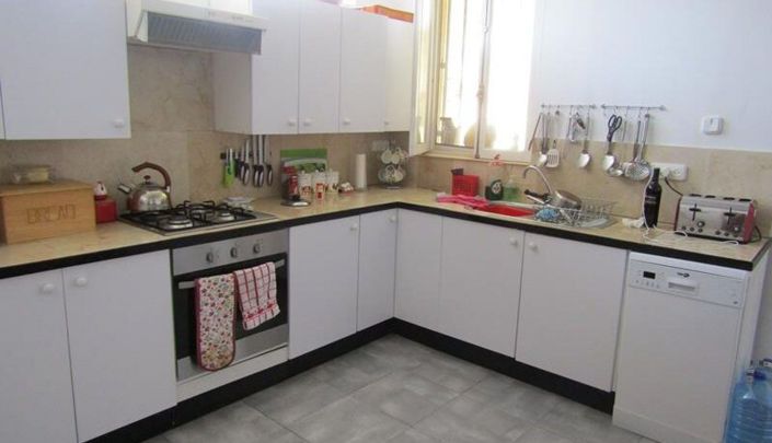 Image No.22-3 Bed House for sale