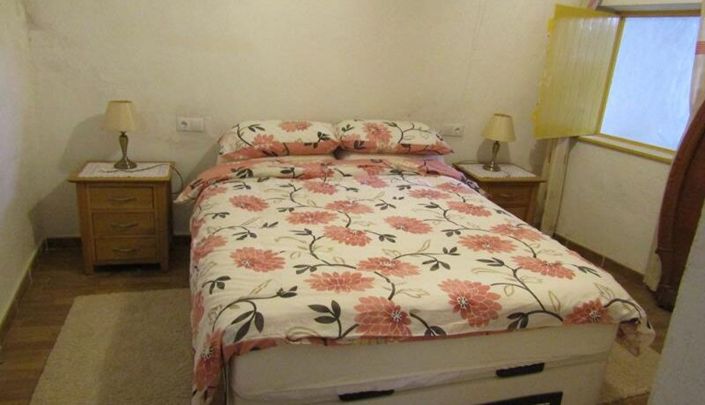 Image No.31-3 Bed House for sale