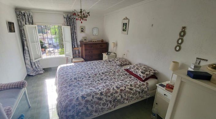 Image No.21-4 Bed Country House for sale