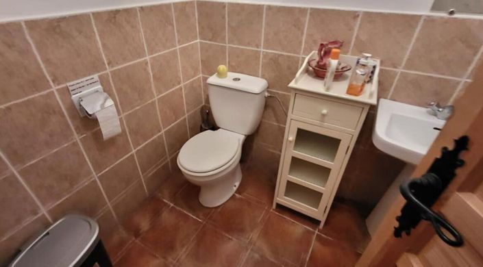 Image No.30-4 Bed Country House for sale