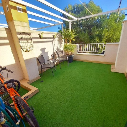 Image No.20-2 Bed Townhouse for sale