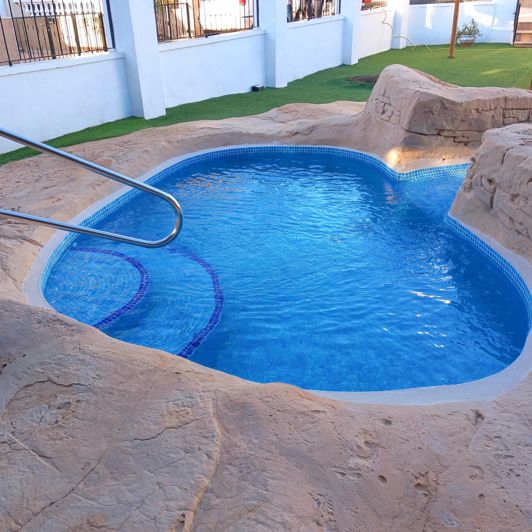 Image No.23-2 Bed Townhouse for sale