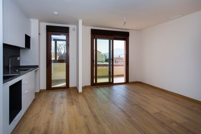 Image No.10-3 Bed Apartment for sale