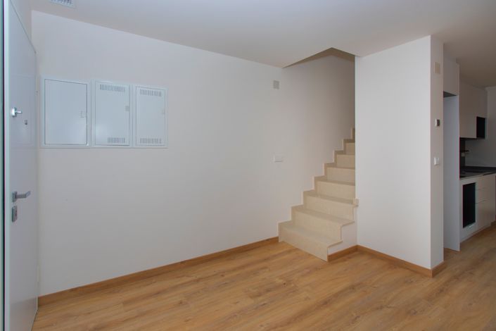 Image No.23-3 Bed Apartment for sale