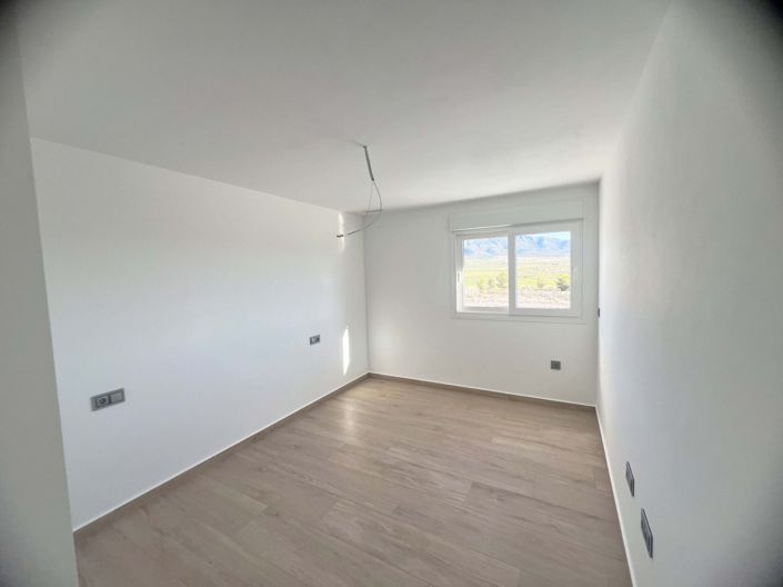 Image No.17-3 Bed Villa for sale