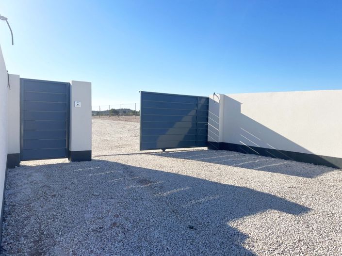 Image No.32-3 Bed Villa for sale