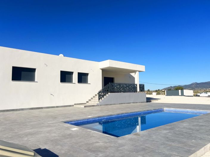 Image No.9-3 Bed Villa for sale