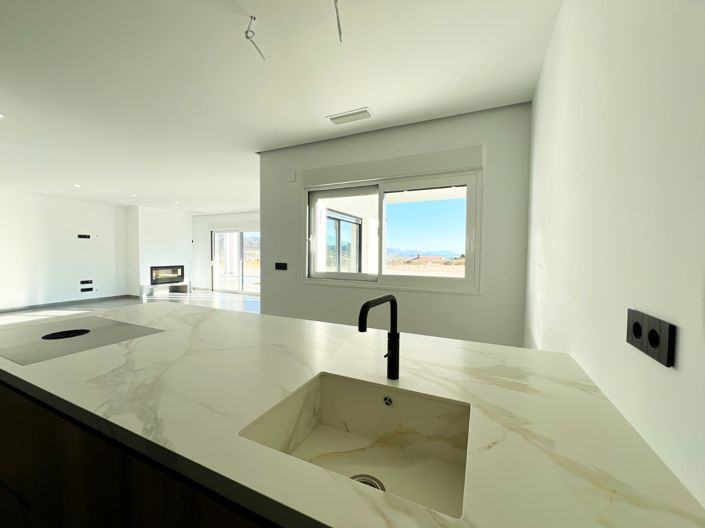 Image No.29-3 Bed Villa for sale