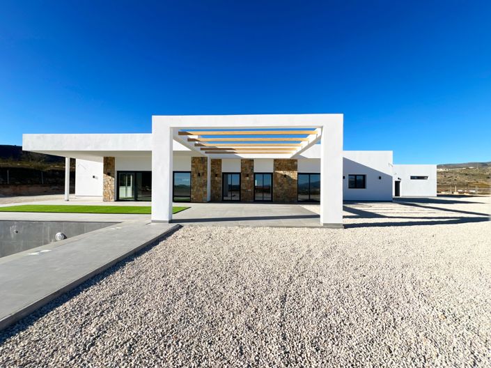 Image No.5-3 Bed Villa for sale