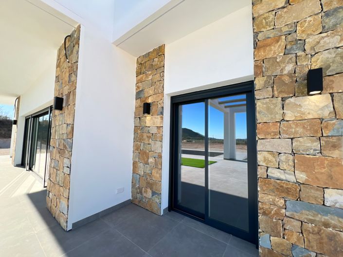 Image No.8-3 Bed Villa for sale