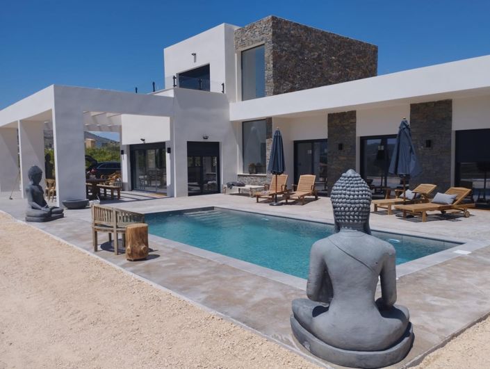 Image No.1-4 Bed Villa for sale