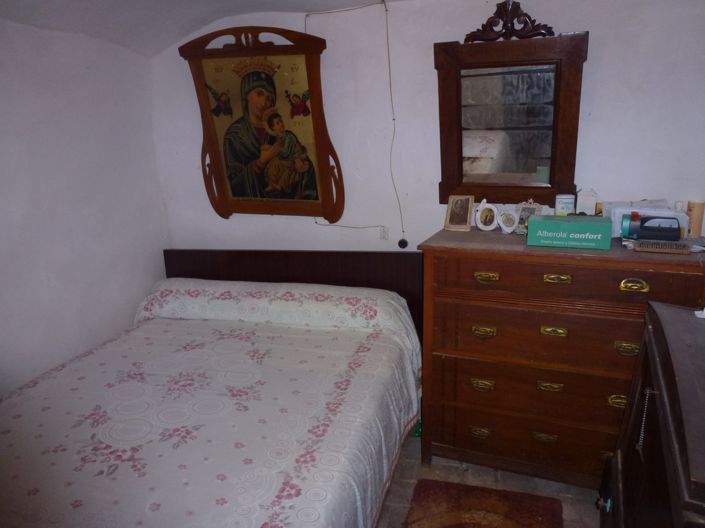 Image No.11-3 Bed Country House for sale